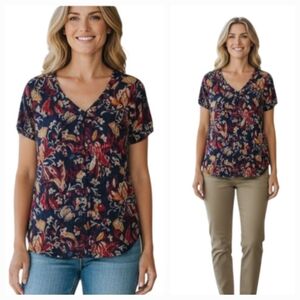 Van Heusen Floral Blouse – Size M (Misses)